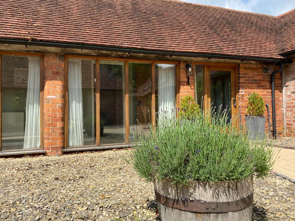 Hidden Cottages Two Lovely 1 Bed Cottages In Peaceful Surroundings, 1 With Log Burner Henley-in-Arden Exterior photo
